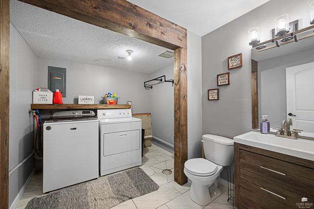 3007 Shaffer Street, Manhattan, KS 66503