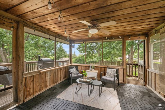 3007 Shaffer Street, Manhattan, KS 66503