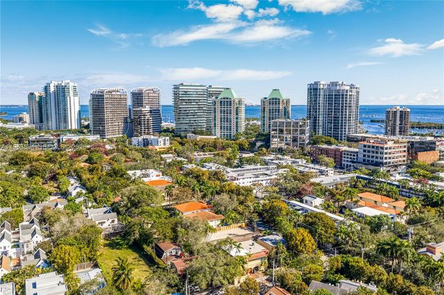 3197 Virginia St, Miami, FL 33133