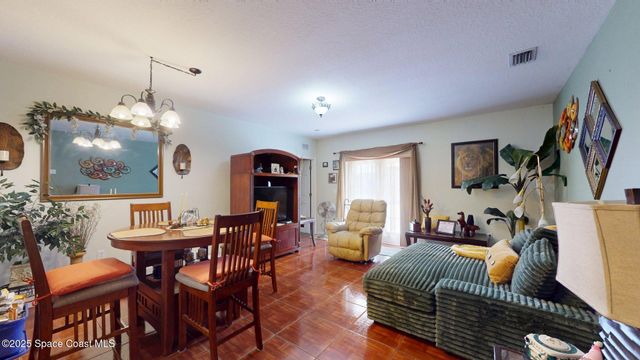 824 Temple Street, Cocoa, FL 32922