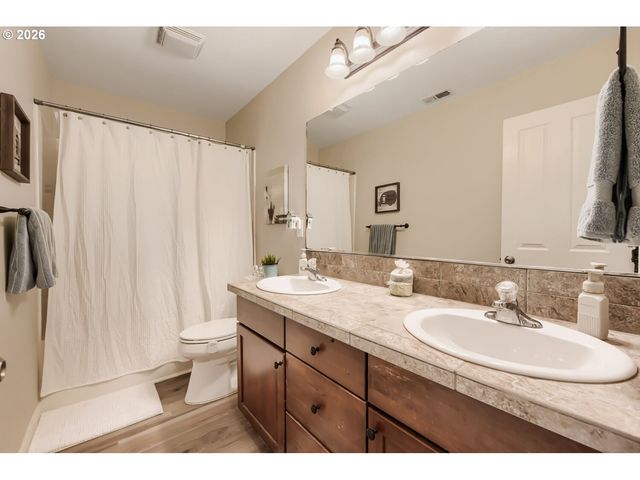 2780 Se TEAL Ave, Gresham, OR 97080