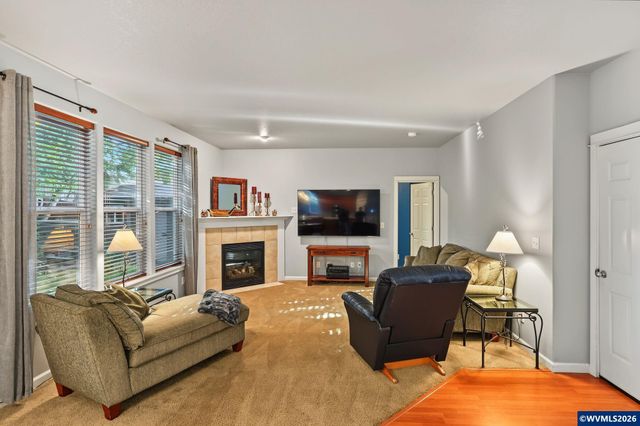 423 Stellers Eagle St NW, Salem, OR 97304