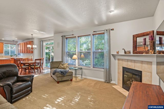 423 Stellers Eagle St NW, Salem, OR 97304