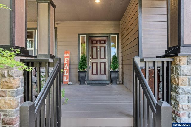 423 Stellers Eagle St NW, Salem, OR 97304