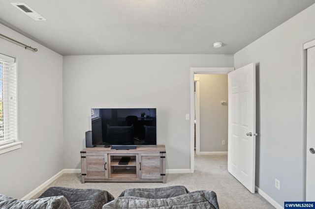 423 Stellers Eagle St NW, Salem, OR 97304