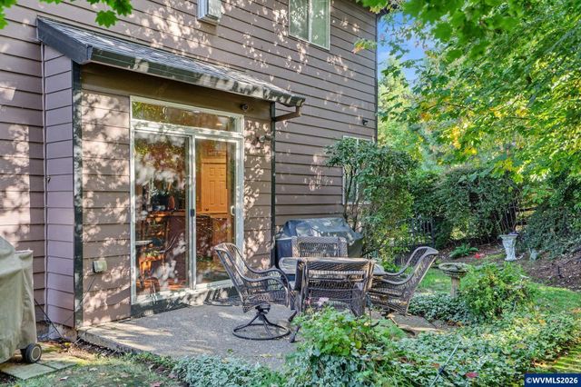 423 Stellers Eagle St NW, Salem, OR 97304