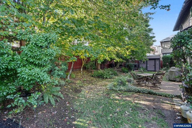 423 Stellers Eagle St NW, Salem, OR 97304