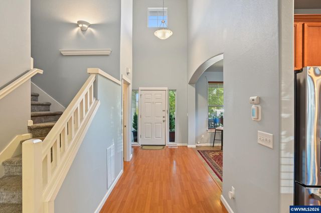 423 Stellers Eagle St NW, Salem, OR 97304
