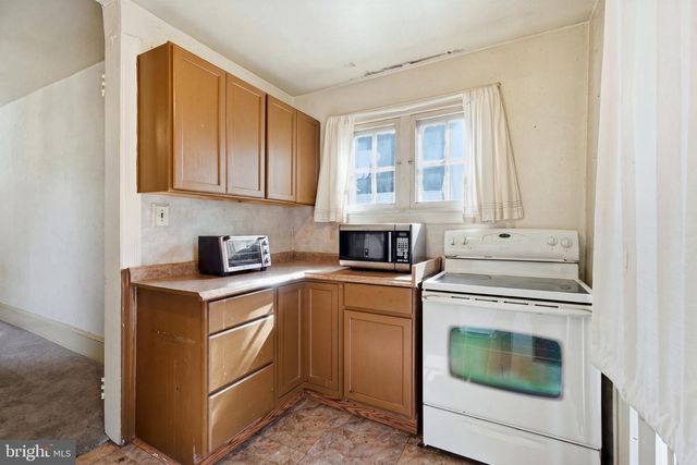 50 SUMMIT AVE, Clifton Heights, PA 19018