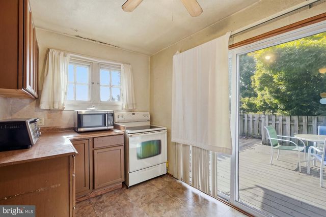 50 SUMMIT AVE, Clifton Heights, PA 19018