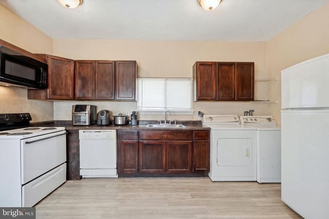 50 SUMMIT AVE, Clifton Heights, PA 19018
