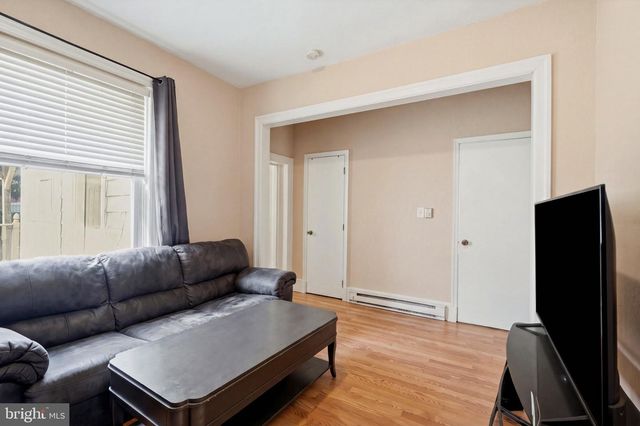 50 SUMMIT AVE, Clifton Heights, PA 19018