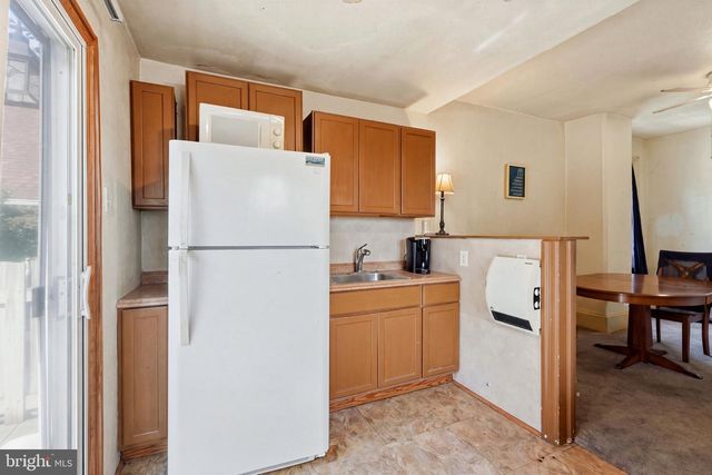 50 SUMMIT AVE, Clifton Heights, PA 19018