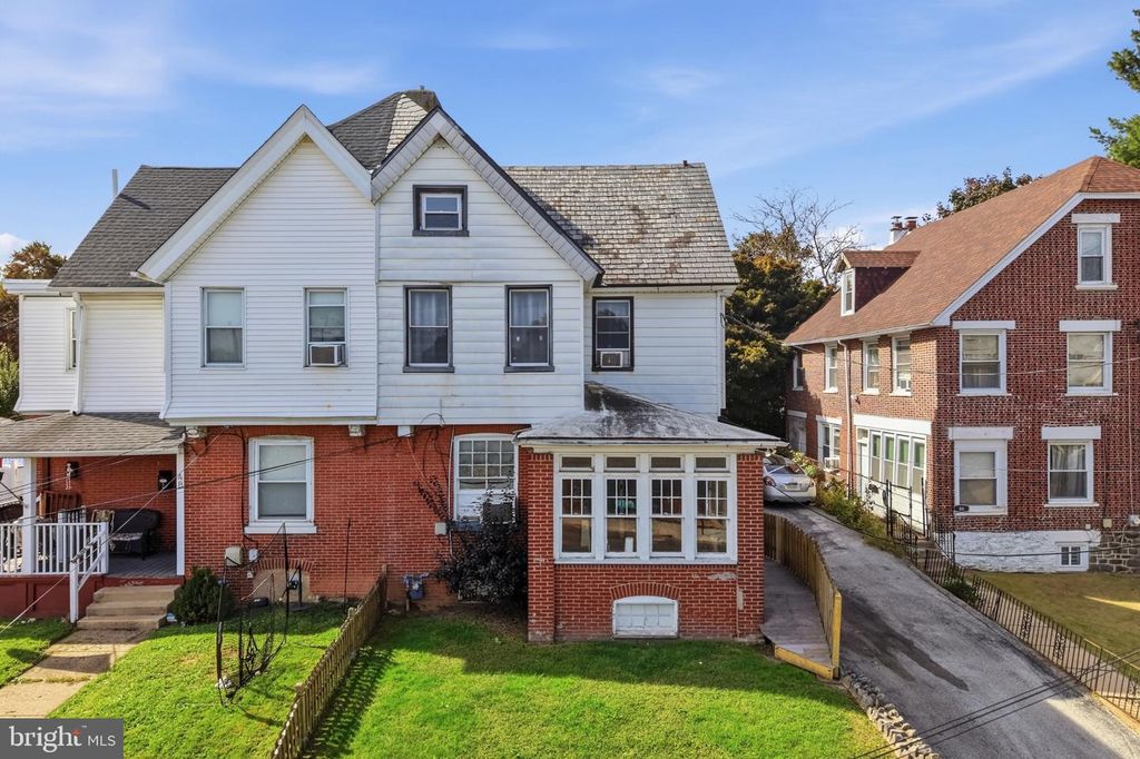 50 SUMMIT AVE, Clifton Heights, PA 19018