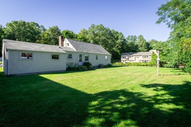 6 Albert St, Waltham, MA 02453