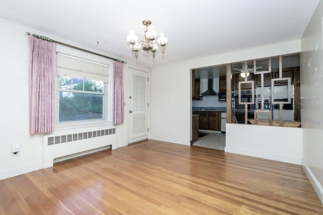 6 Albert St, Waltham, MA 02453
