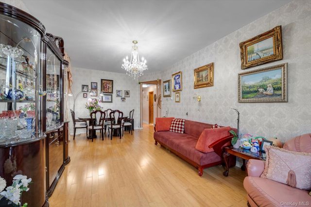 8524 125th Street, Kew Gardens, NY 11415