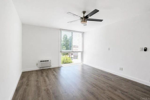 3050 Rue D'orleans 404, San Diego, CA 92110