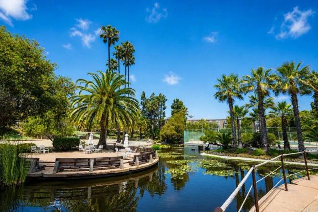 3050 Rue D'orleans 404, San Diego, CA 92110