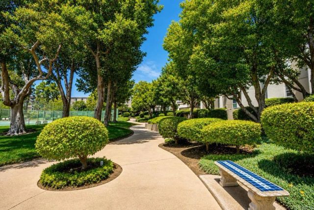 3050 Rue D'orleans 404, San Diego, CA 92110