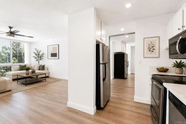 3050 Rue D'orleans 404, San Diego, CA 92110