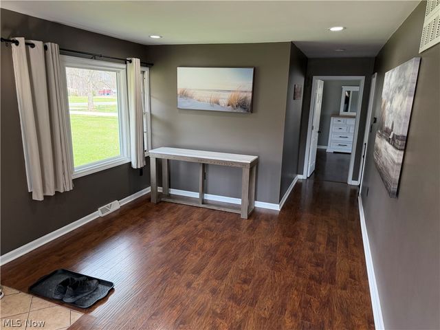 11800 Frost Road, Mantua, OH 44255