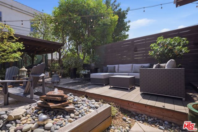 340 N La Fayette Park Place, Los Angeles, CA 90026