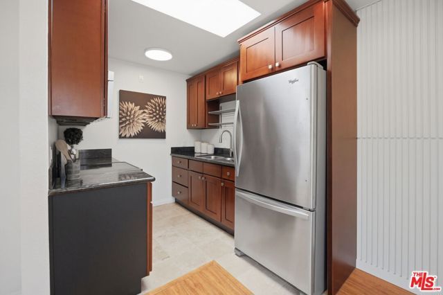 340 N La Fayette Park Place, Los Angeles, CA 90026