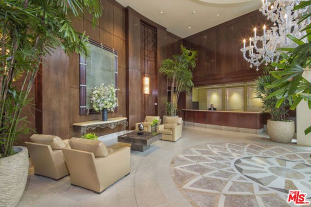 10580 Wilshire Boulevard 2, Los Angeles, CA 90024