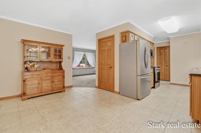 1290 Cardinal Circle Drive, Muskegon Twp, MI 49445