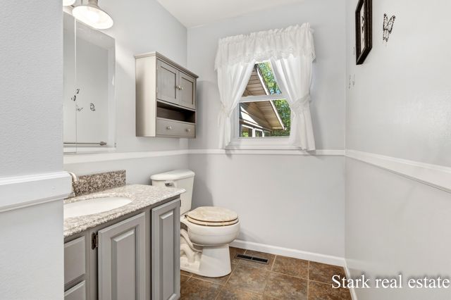 1290 Cardinal Circle Drive, Muskegon Twp, MI 49445
