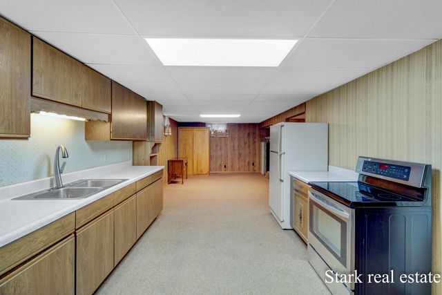 1290 Cardinal Circle Drive, Muskegon Twp, MI 49445