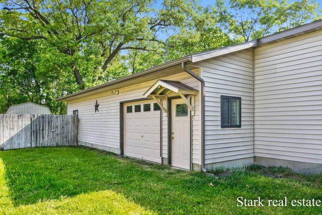 1290 Cardinal Circle Drive, Muskegon Twp, MI 49445