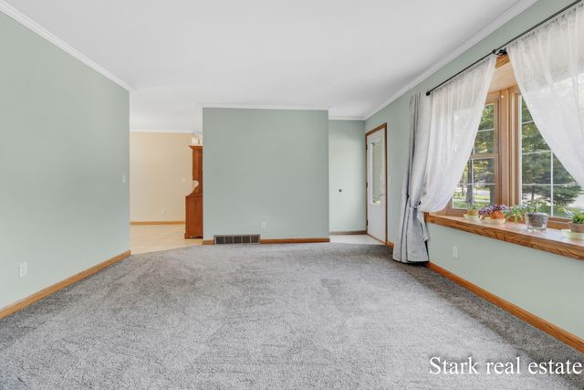 1290 Cardinal Circle Drive, Muskegon Twp, MI 49445