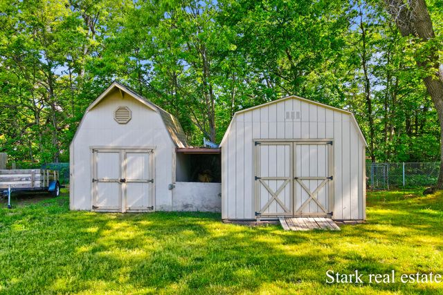 1290 Cardinal Circle Drive, Muskegon Twp, MI 49445