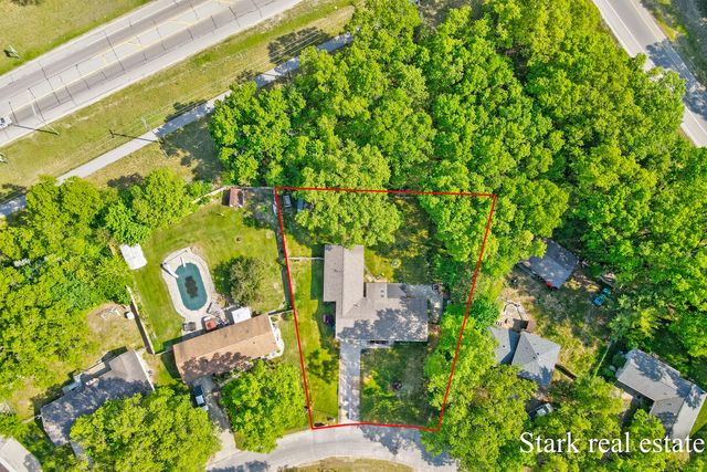 1290 Cardinal Circle Drive, Muskegon Twp, MI 49445