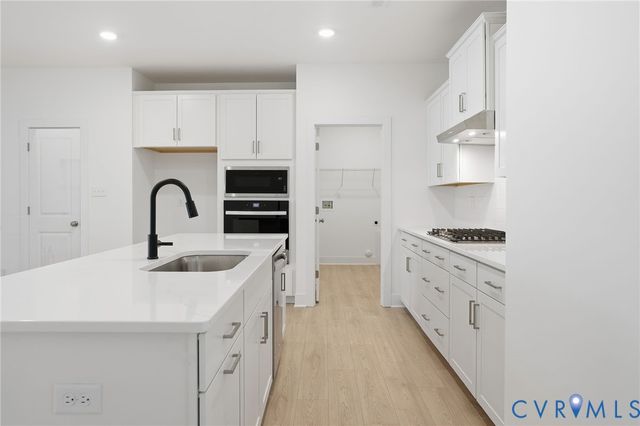 6806 Oasis Breeze Ln, Midlothian, VA 23112