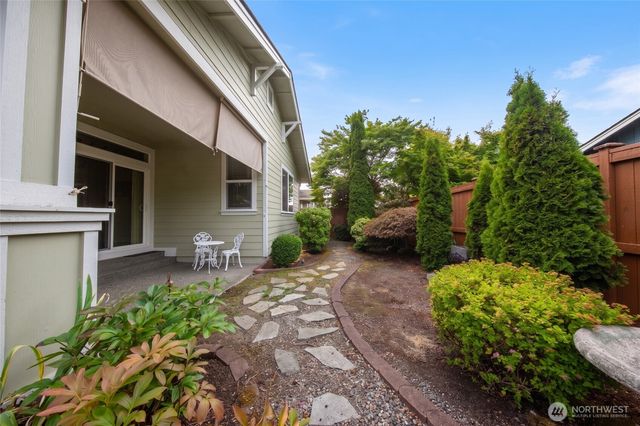 8442 Bainbridge Loop NE, Lacey, WA 98516