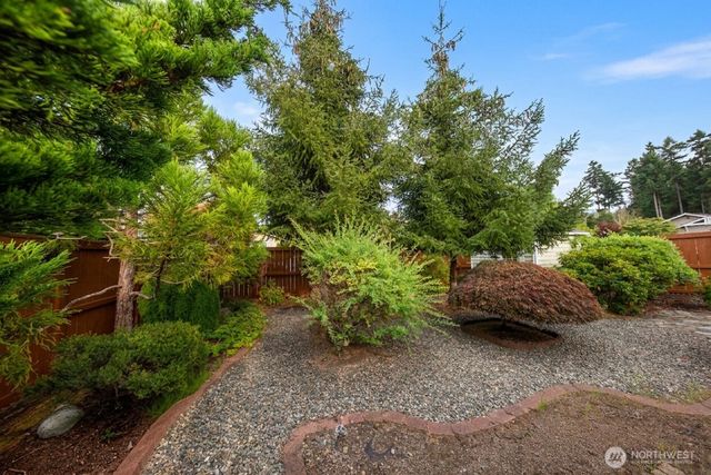 8442 Bainbridge Loop NE, Lacey, WA 98516