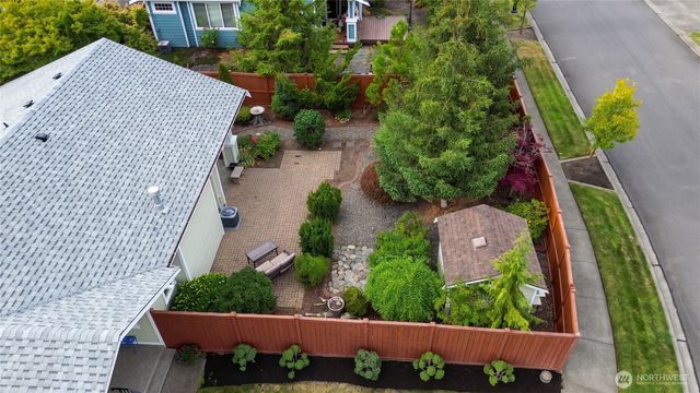 8442 Bainbridge Loop NE, Lacey, WA 98516