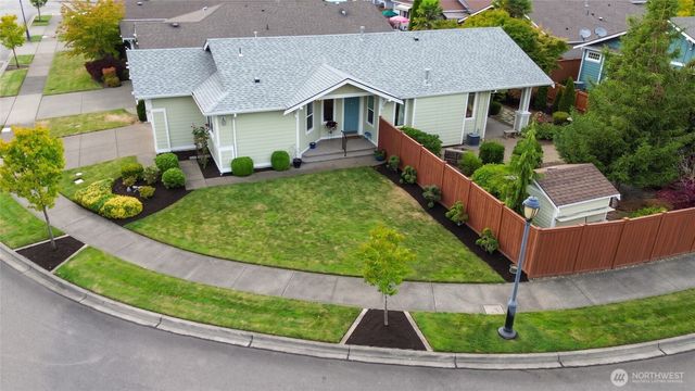 8442 Bainbridge Loop NE, Lacey, WA 98516