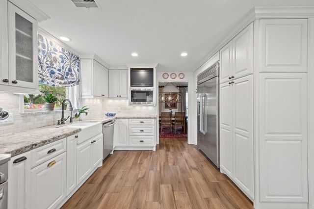 14443 Twisted Oak Lane, Houston, TX 77079