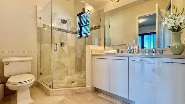 8351 NW 51st Ter 8351, Doral, FL 33166