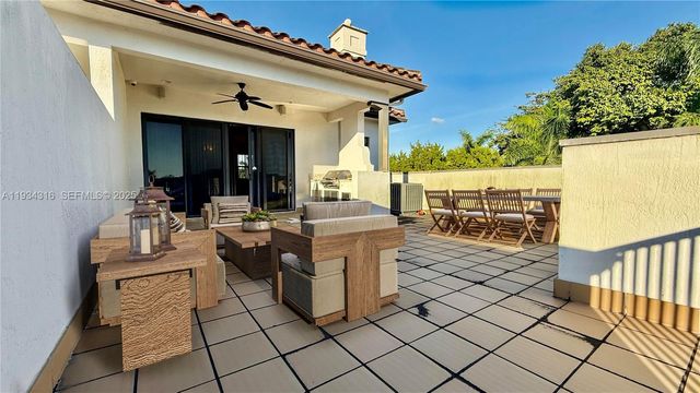 8351 NW 51st Ter 8351, Doral, FL 33166