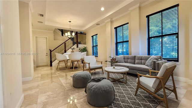 8351 NW 51st Ter 8351, Doral, FL 33166