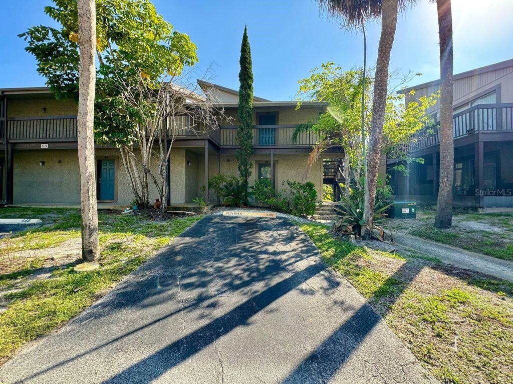 6324 NEWTOWN CIRCLE 24B5, Tampa, FL 33615