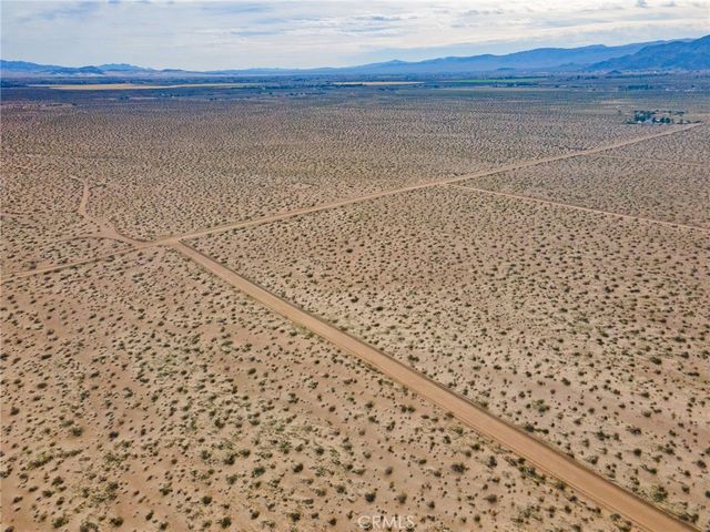 123 Kiloran St, Newberry Springs, CA 92365