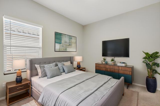 2076 Solara Loop NE, Rio Rancho, NM 87144