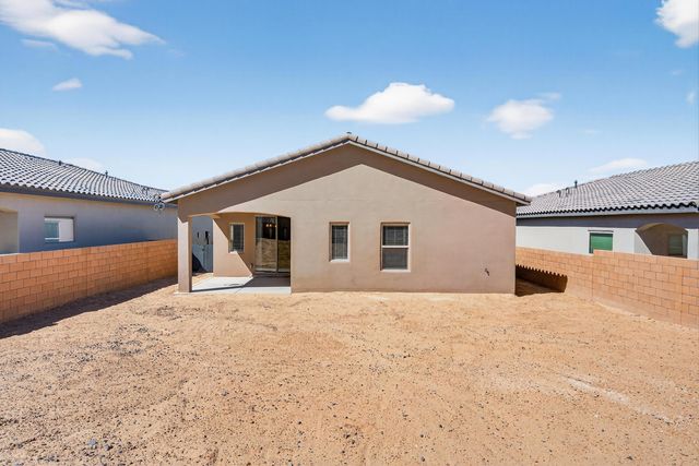 2076 Solara Loop NE, Rio Rancho, NM 87144