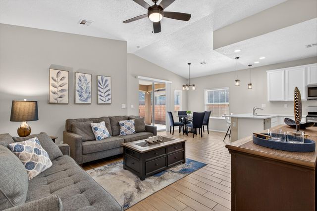 2076 Solara Loop NE, Rio Rancho, NM 87144